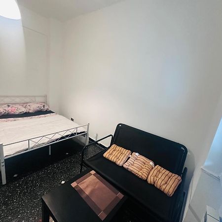Entire 3 Bed Rooms Apartment,Centrum ジェノヴァ エクステリア 写真