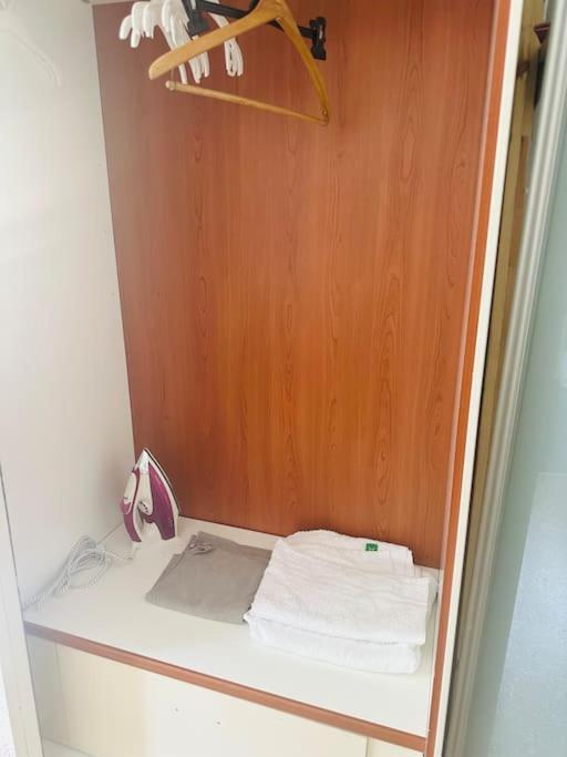 Entire 3 Bed Rooms Apartment,Centrum ジェノヴァ エクステリア 写真